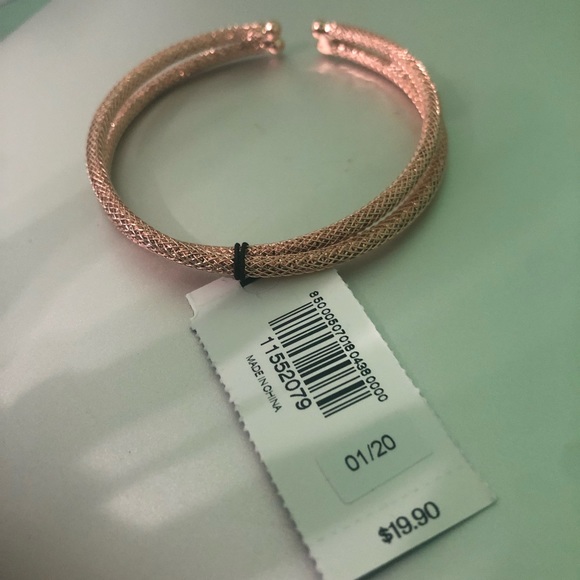 Express Rhinestone crisscross mesh cuff - Picture 8 of 13